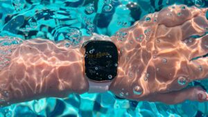 Apple Watch 7 waterproof
