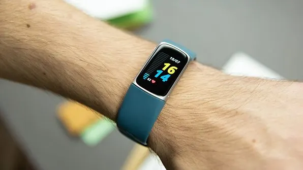 Fitbit Charge-5