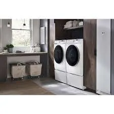 Samsung WF45R6300AW Washer and DVE45R6300W Dryer