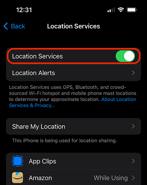 स्थान-सेवाओं को जाने बिना मैं iPhone पर किसी का स्थान कैसे जांच सकता हूं